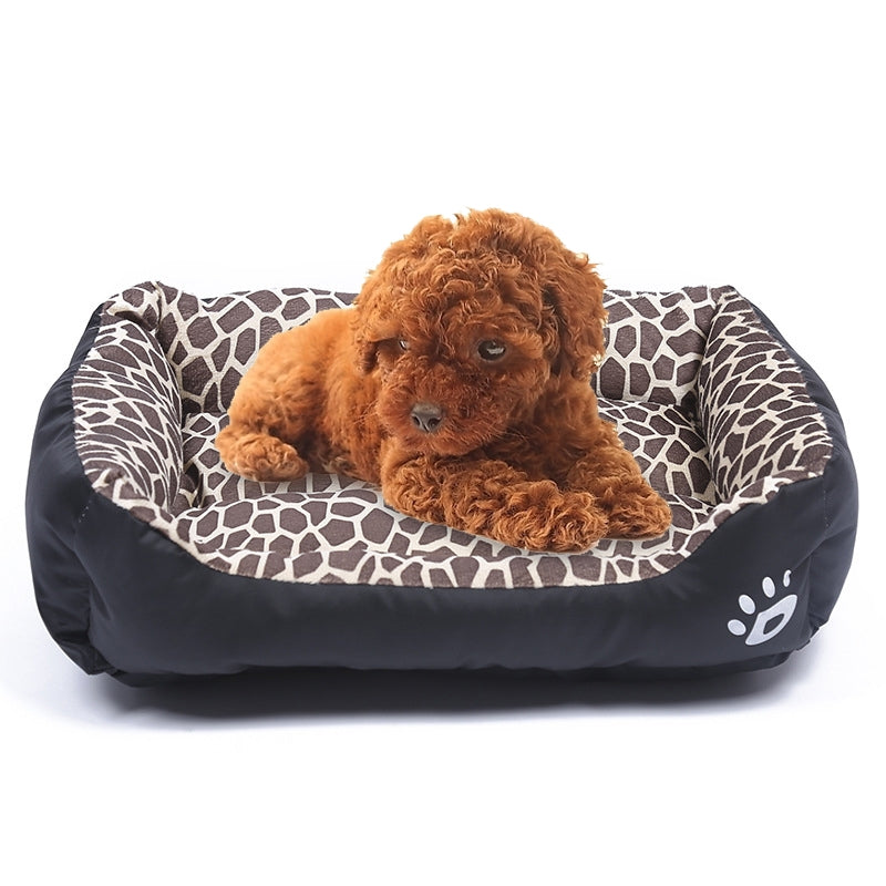 Animal Grain Four Seasons Genuine Warm Pet Dog Kennel Mat, Size: M, 54×42×12cm(Amber)